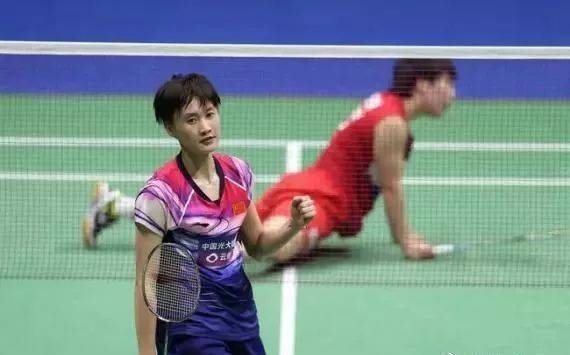 径舞台上 径舞台上