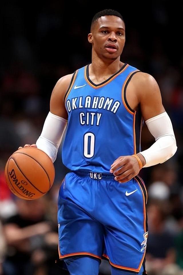 三场比赛中 三场比赛中